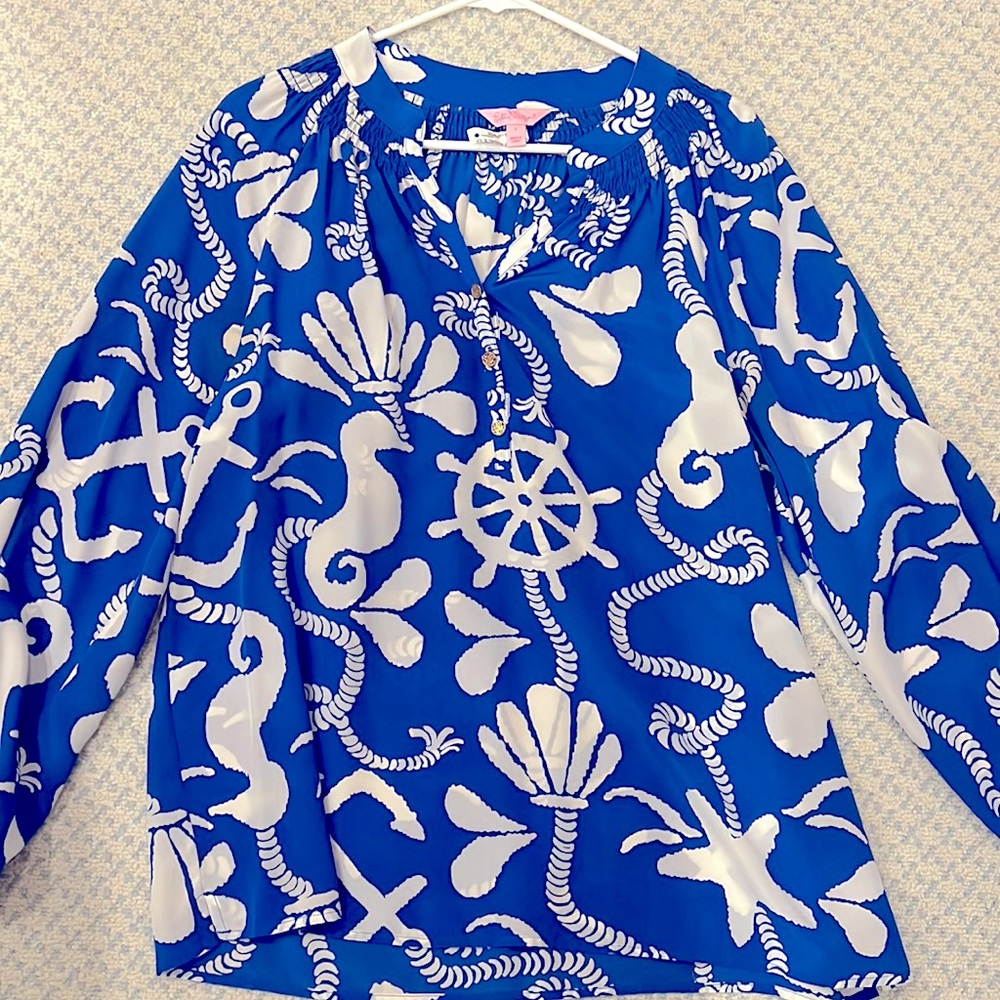 **SOLD** Lilly Pulitzer Elsa Top, size L, good used condition